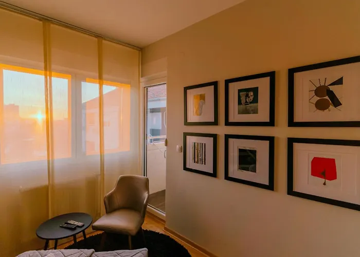Nar Royalton Accommodation