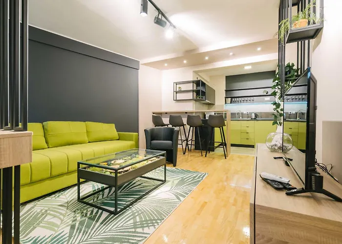Nar Royalton Accommodation